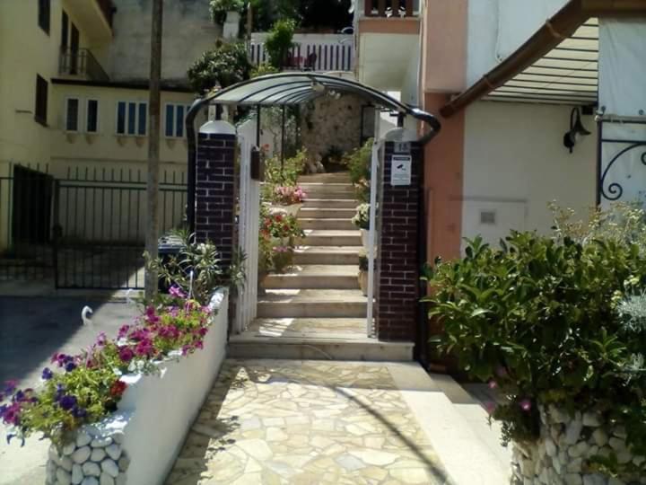 La Scogliera Hotel